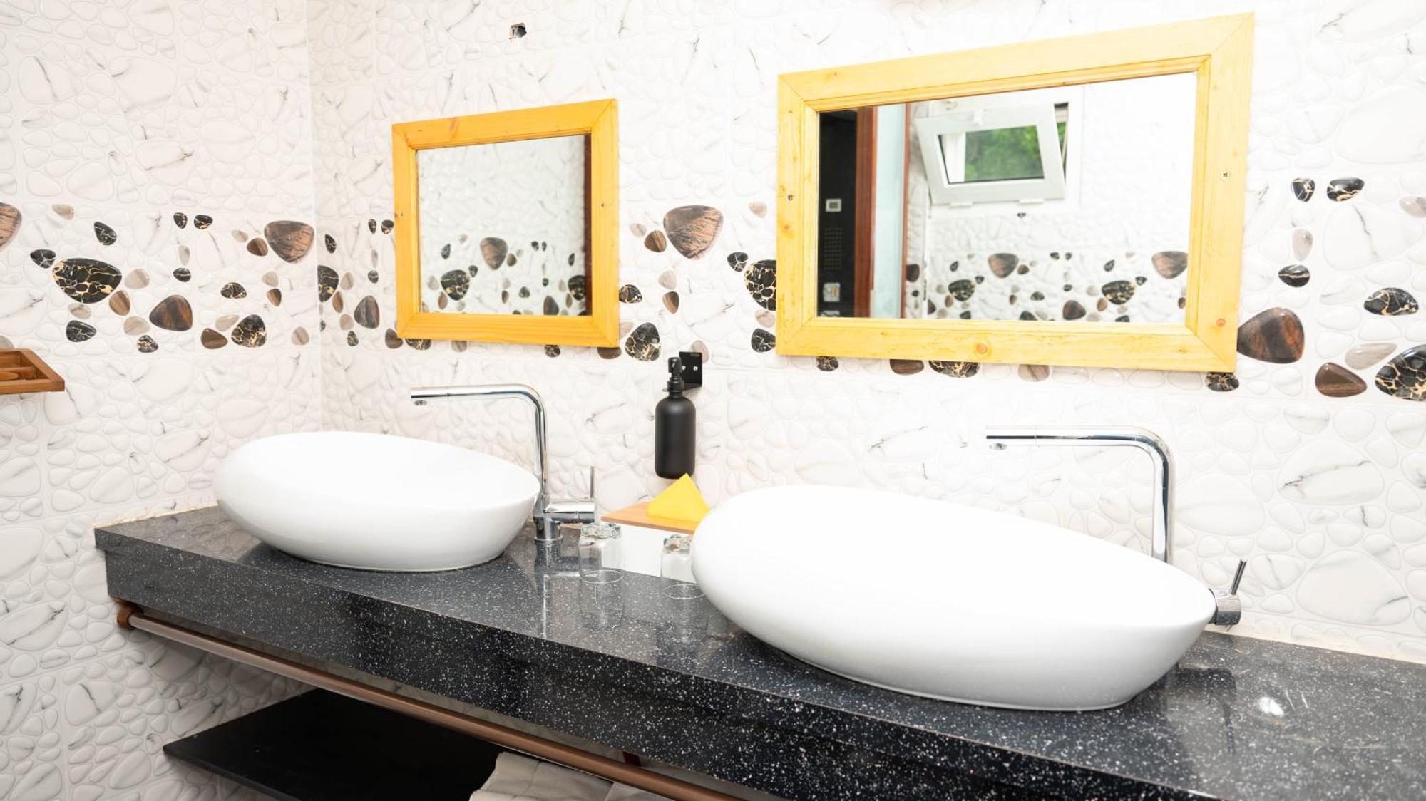 Bandrele Jade Hotel And Spa מראה חיצוני תמונה